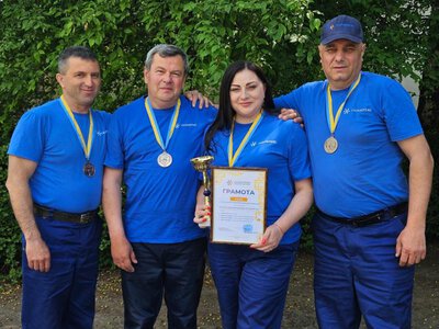 Тячівські газовики врятували чоловіка, який лежав на залізничних коліях