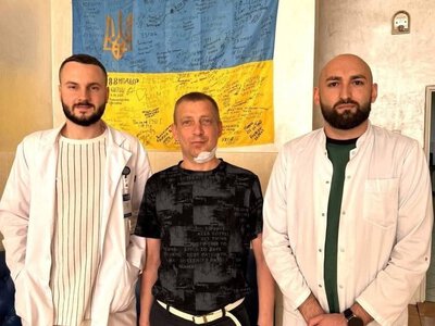 Справжнє диво на Закарпатті! Лікарі за допомогою 3D-технологій виростили воїну ЗСУ нове обличчя: деталі унікальної операції