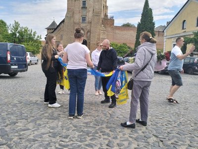 У Луцьку зустріли звільненого з російського полону Андрія Артисюка