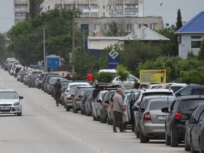 Паливна криза в анексованому Криму: дефіцит пального зростає через атаки українських дронів (фотогалерея)