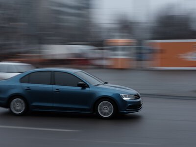 Українці масово скуповують ці вживані авто: Volkswagen Golf знову очолив рейтинг