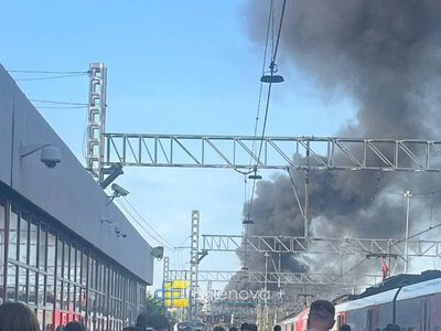 У російському петербурзі пожежа біля заводу Арсенал, в ангарі із хімреагентами, попередньо, стався вибух