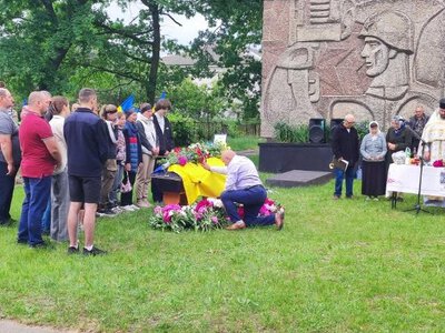 У Кам’янській громаді попрощалися із полеглим заступником командира бойової машини