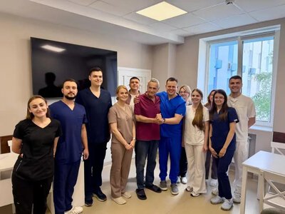 Київські лікарі врятували пацієнта після 50 хвилин клінічної смерті та розриву серця: унікальна операція