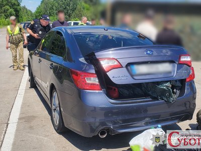 На Коростенщині затримали киянина, який на Subaru везти ухилянтів до кордону за $1400