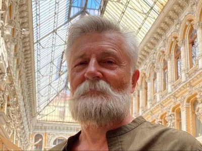 Зеленський відвідував його у в’язниці. Куди зникла зірка Слуги народу Стас Боклан і як виглядає зараз