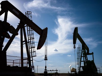 Ціни на нафту різко летять вниз: важливі новини з Близького Сходу