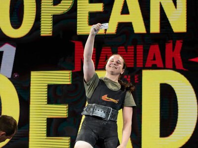Чернівчанка Анастасія Олентир стала чемпіонкою світу з пауерліфтингу та встановила світовий рекорд