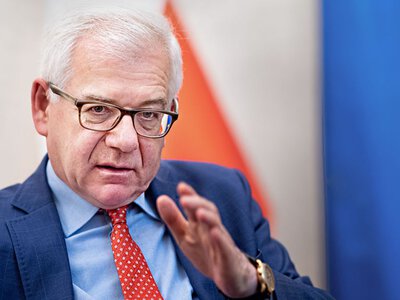 Ідея Навроцького забрати орден у Зеленського є неадекватною
