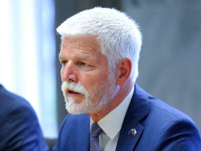 У Чехії поки що не дали згоди на участь президента у саміті НАТО