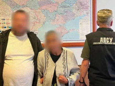 Наречений з сюрпризом: прикордонники зупинили чоловіка з двома дружинами