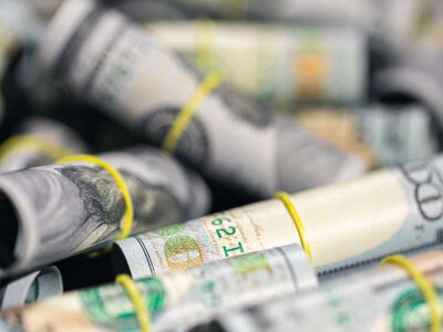 У Звягелі підрядник «наварив» 9 млн на будівництві лікарні