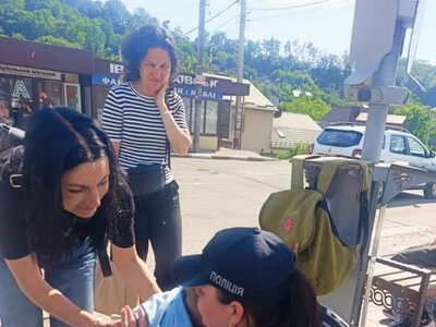 Залишив дворічного сина посеред вулиці: у Бучачі поліцейські врятували малюка від небезпеки