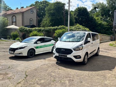 Чернівці отримали від міст-партнерів із Німеччини два службові автомобілі