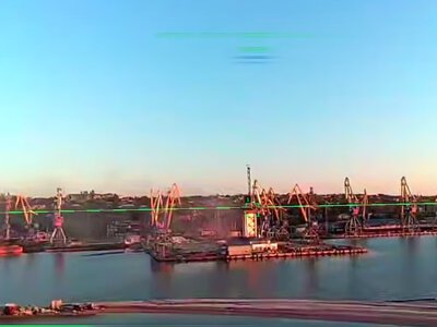 Удар по інфраструктурі порту Маріуполя ускладнив військову логістику Росії