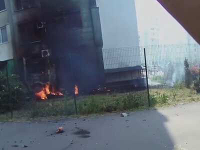 Як рятували мешканців з задимленого будинку в Харкові після атаки РФ (відео)