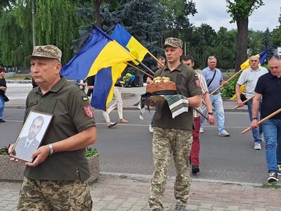 У Ковелі попрощалися із захисником Артемом Кузьмичуком