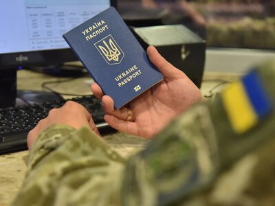 Пенсіонерів можуть не випустити за кордон: кого це стосуються - На пенсії