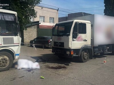 Трагічна ДТП у Виноградові: вантажівка збила пішоходів (ФОТО)