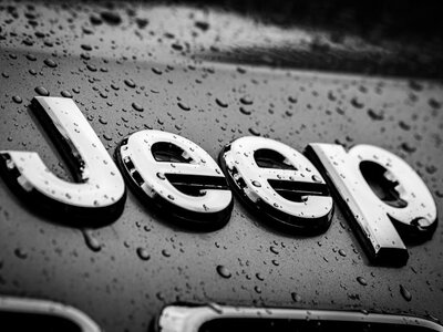 Jeep відкликає понад мільйон автомобілів: які моделі можуть загорітися