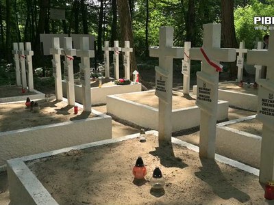 Пам’ять про польсько-більшовицьку війну: у Клевані освятили відреставроване військове кладовище (ВІДЕО)