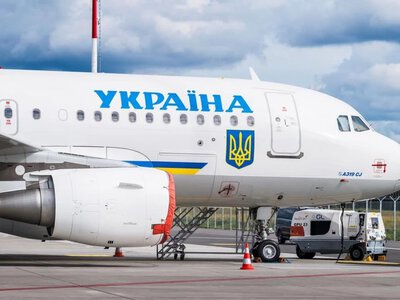 Літак президента Зеленського здійснив повторний рейс з Молдови до Польщі