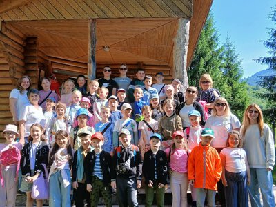 Таємниці Карпатського лісу: як школярі на Закарпатті влаштували екстремальний квест у географічному Центрі Європи