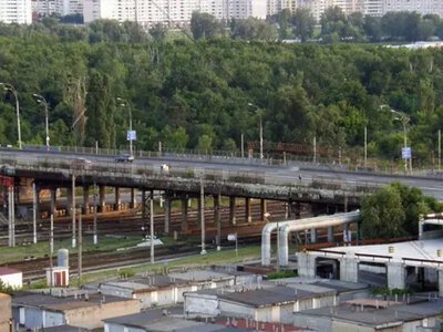 У Києві реконструюють шляхопровід на Харківському шосе: повернуть трамвайну колію