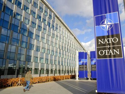 Дронові провокації Росії змушують НАТО прискорювати посилення захисту на східному фланзі