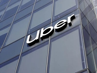Uber подав до суду на Нью-Йорк через новий закон про захист водіїв від звільнення