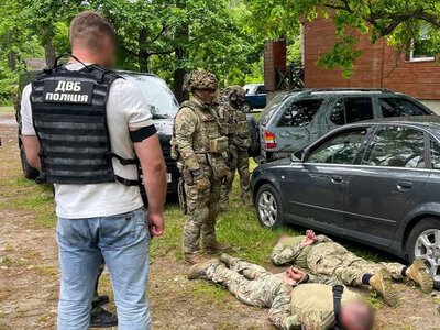 За вивезення з військової частини на Рівненщині просили 1000 доларів