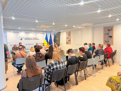 Регіональна робоча група Координаційного штабу з питань полонених у Житомирській області провела зустріч з рідними військовополонених та безвісти зниклих Захисників