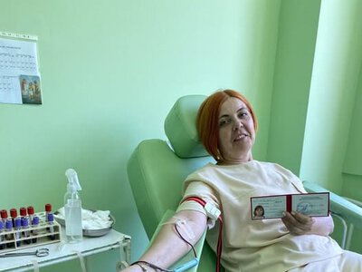 У Чортківській лікарні привітали жінку, яка здала кров пів сотні разів