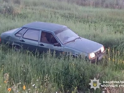 Під Кременчуком 17-річний п’яний юнак викрав ВАЗ, розбив його та попався поліції