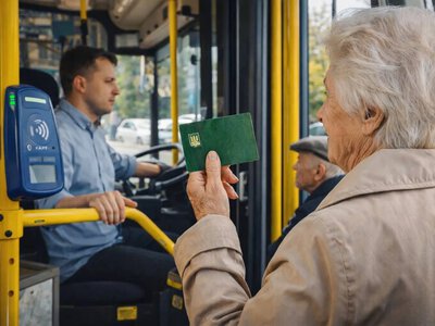 Пенсійного буде недостатньо: коли змінять умови проїзду для пенсіонерів - На пенсії