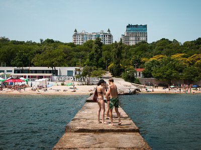 І в ресторані поїсти, і на пляжі позасмагати. Про відпочинок в Одесі у 2026 році