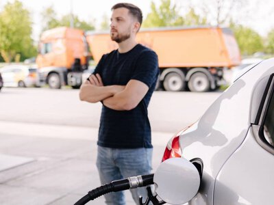  Українцям з липня доведеться звикати до нововведення, яке запровадять на АЗС 