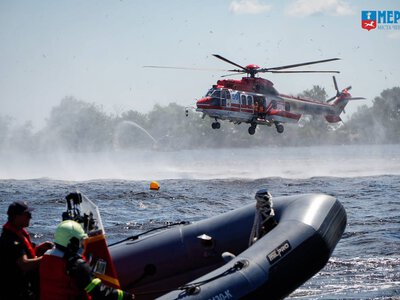 На Дніпрі в Черкасах понад 400 рятувальників провели масштабні тренування (ФОТО, ВІДЕО)