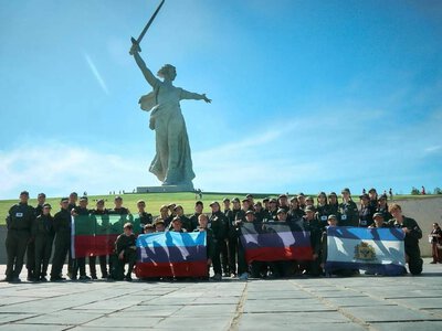 Понад 900 підлітків з окупованих територій пройшли мілітарний табір у Волгоградській області