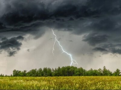 Штормове попередження по Україні: синоптики розповіли про погоду