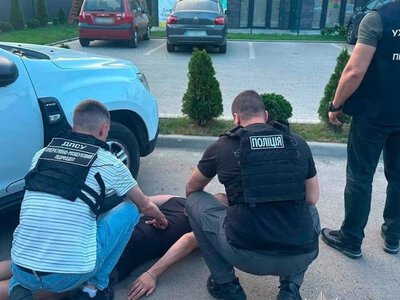 Від 4 до 11 тисяч доларів: на Закарпатті затримали організаторів незаконних маршрутів до ЄС (ФОТО, ВІДЕО)