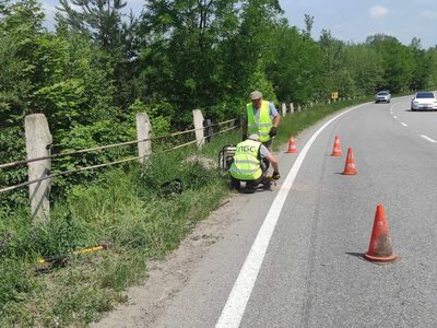 На дорогах Прикарпаття ремонтують мости та ліквідовують вибоїни: де тривають роботи