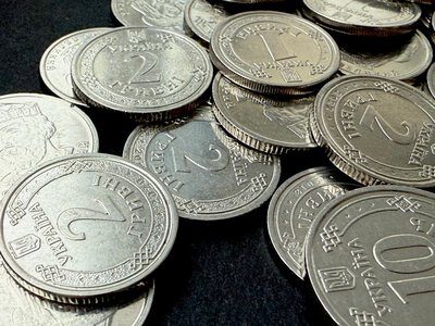 Названо старі гривні, за які колекціонери платять десятки тисяч: перевірте свої запаси