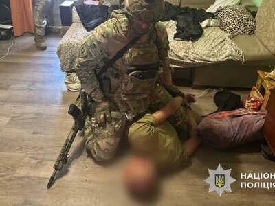 В Ужгороді озброєний чоловік забарикадувався з дружиною та дитиною: КОРД провів спецоперацію