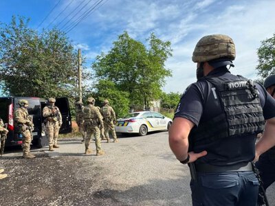  Будинок із заручниками штурмували спецпризначенці в Ужгороді 