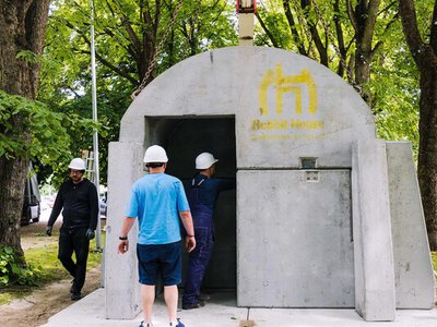 У столиці Естонії встановили перше модульне укриття (ФОТО)