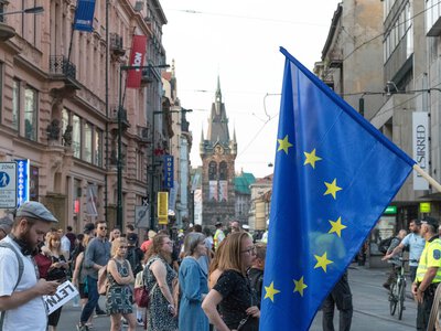 Українцям у ЄС пригрозили депортацією: кого можуть повернути додому першими