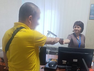 Повернувся з полону: військовому видали паспорт громадянина України