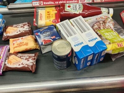 Ілюзія нормального життя: чому українці втомилися від європейської стабільності та роботи по колу