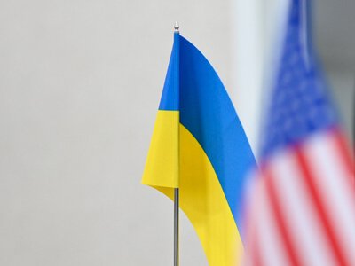 56% українців вважають, що США тиснуть на Україну для поступок, – опитування КМІС